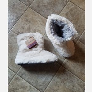 Nwt Dearfoams slipper shoes womens size 7 - 8